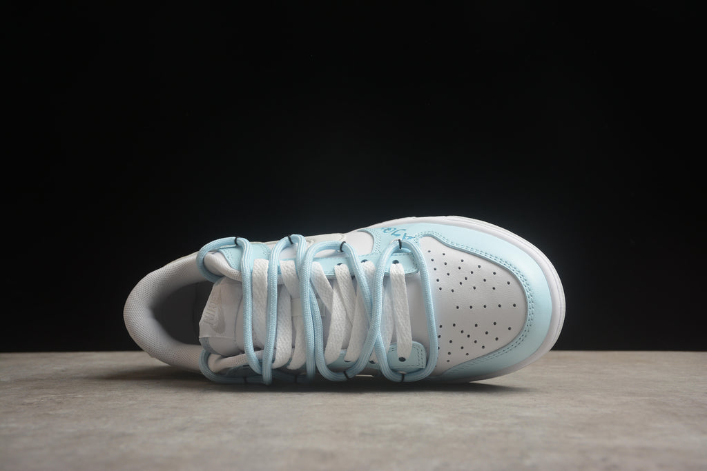 Dunk SB – Azul Claro / Blanco