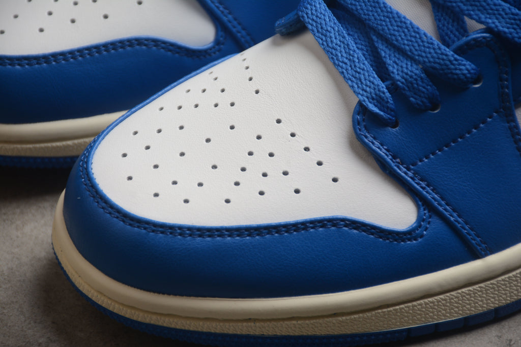 Jordan 1 Low – Azul / Blanco / Rojo