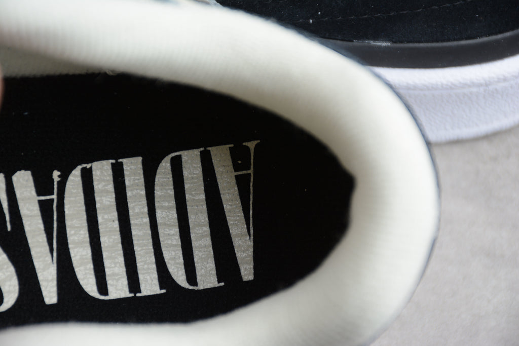 Adidas Forum – Blanco / Gris / Negro