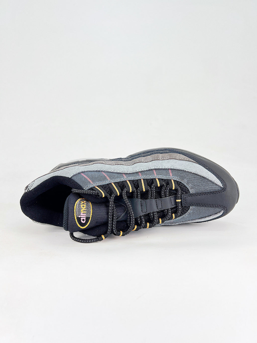 Air Max 95 – Negro / Marrón / Gris