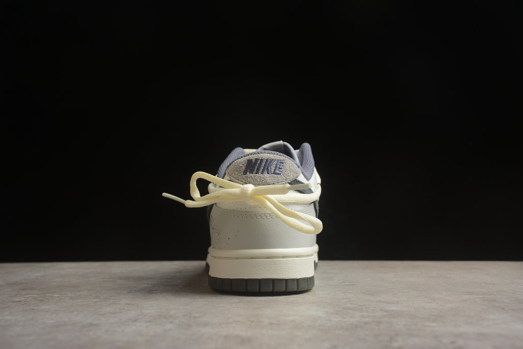 Dunk SB – Gris / Negro