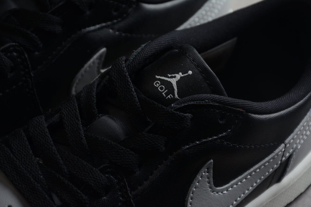 Jordan 1 Low – Negro / Gris