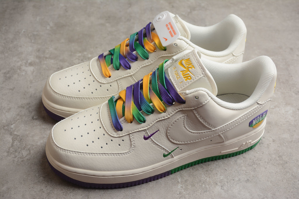 Nike Air Force 1 Low – Blanco / Verde / Lila