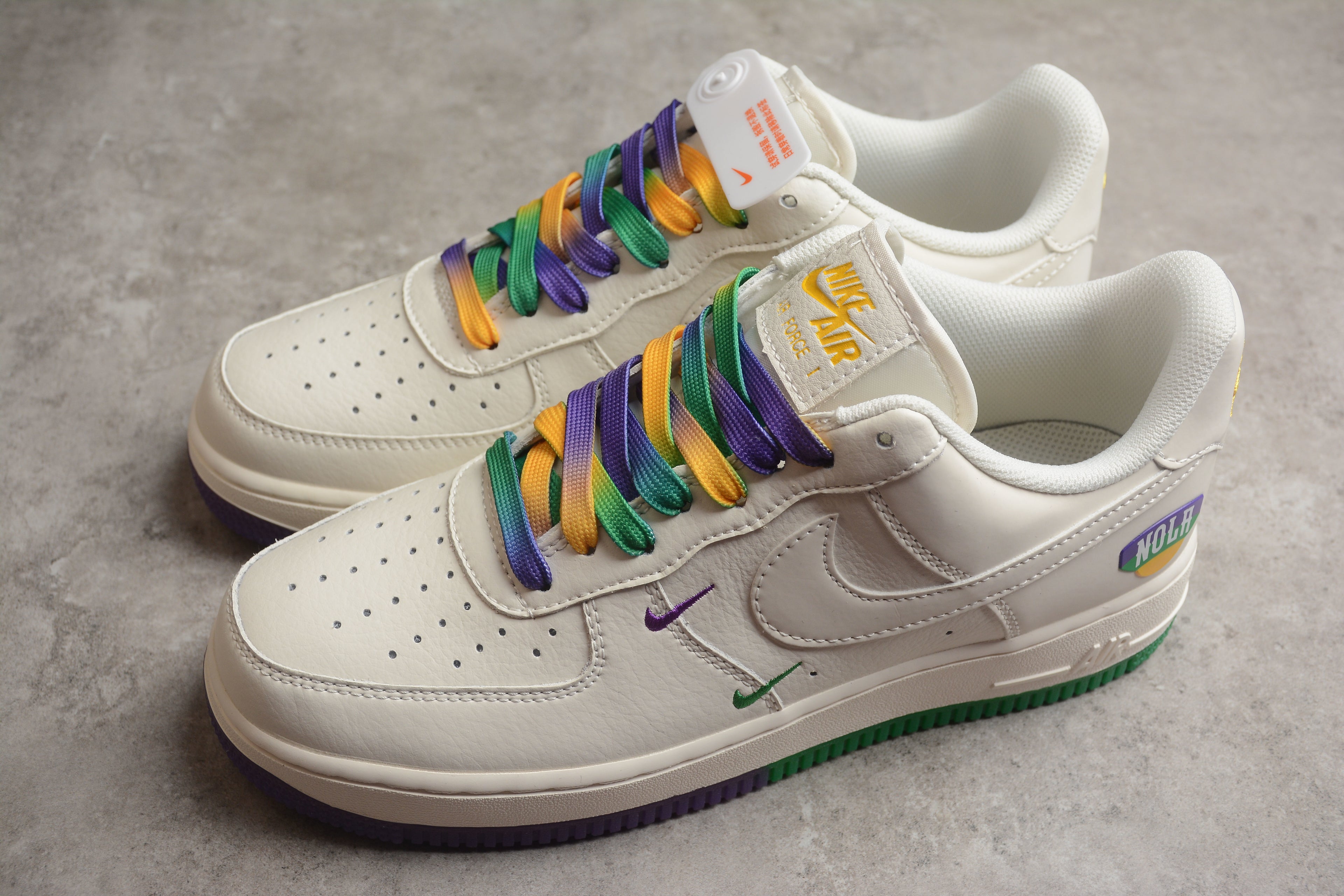 Nike Air Force 1 Low – Blanco / Verde / Lila