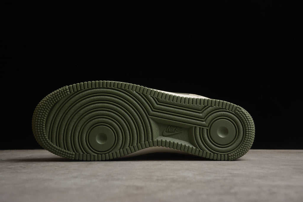 Air Force 1 Low – Beige / Verde