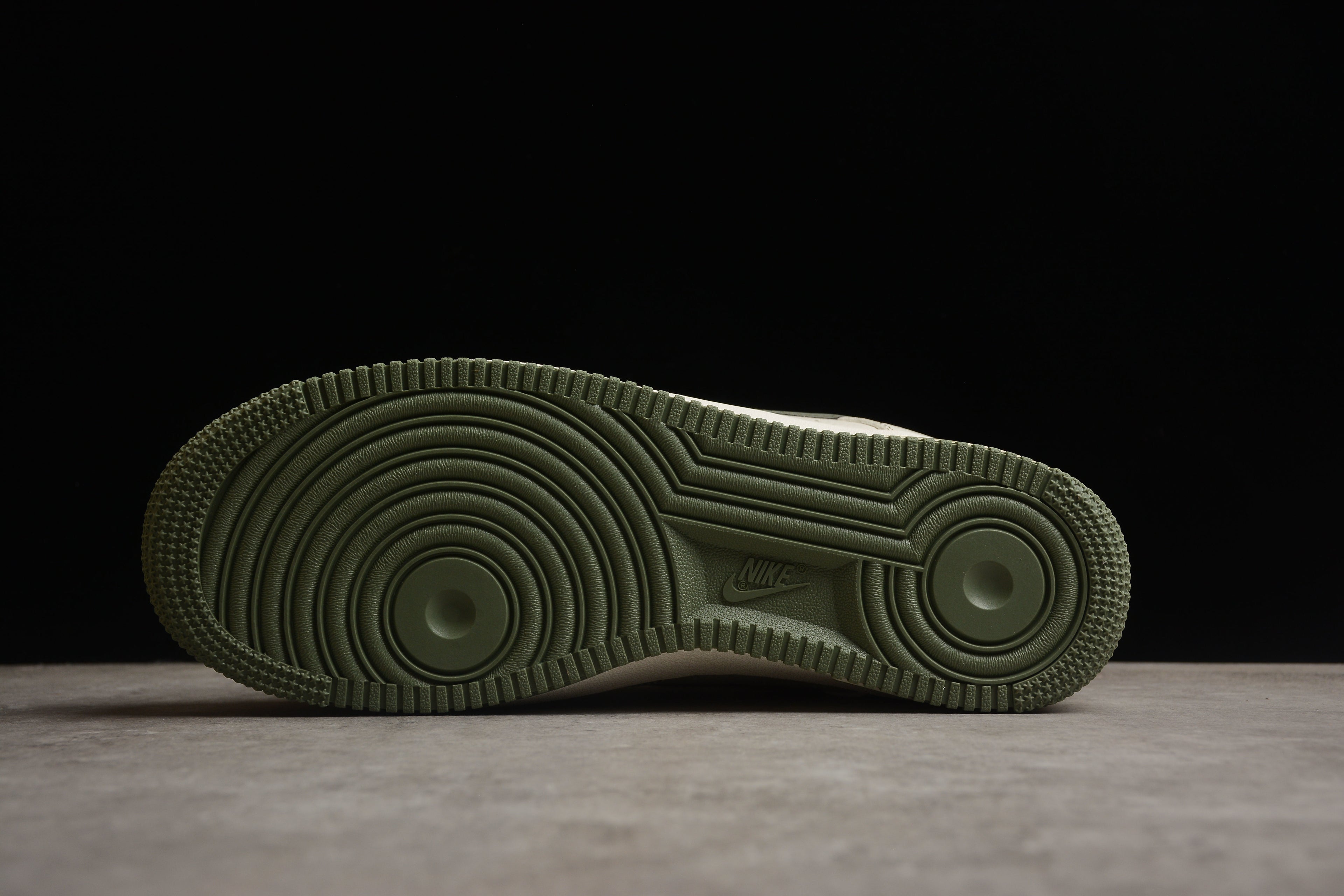 Air Force 1 Low – Beige / Verde