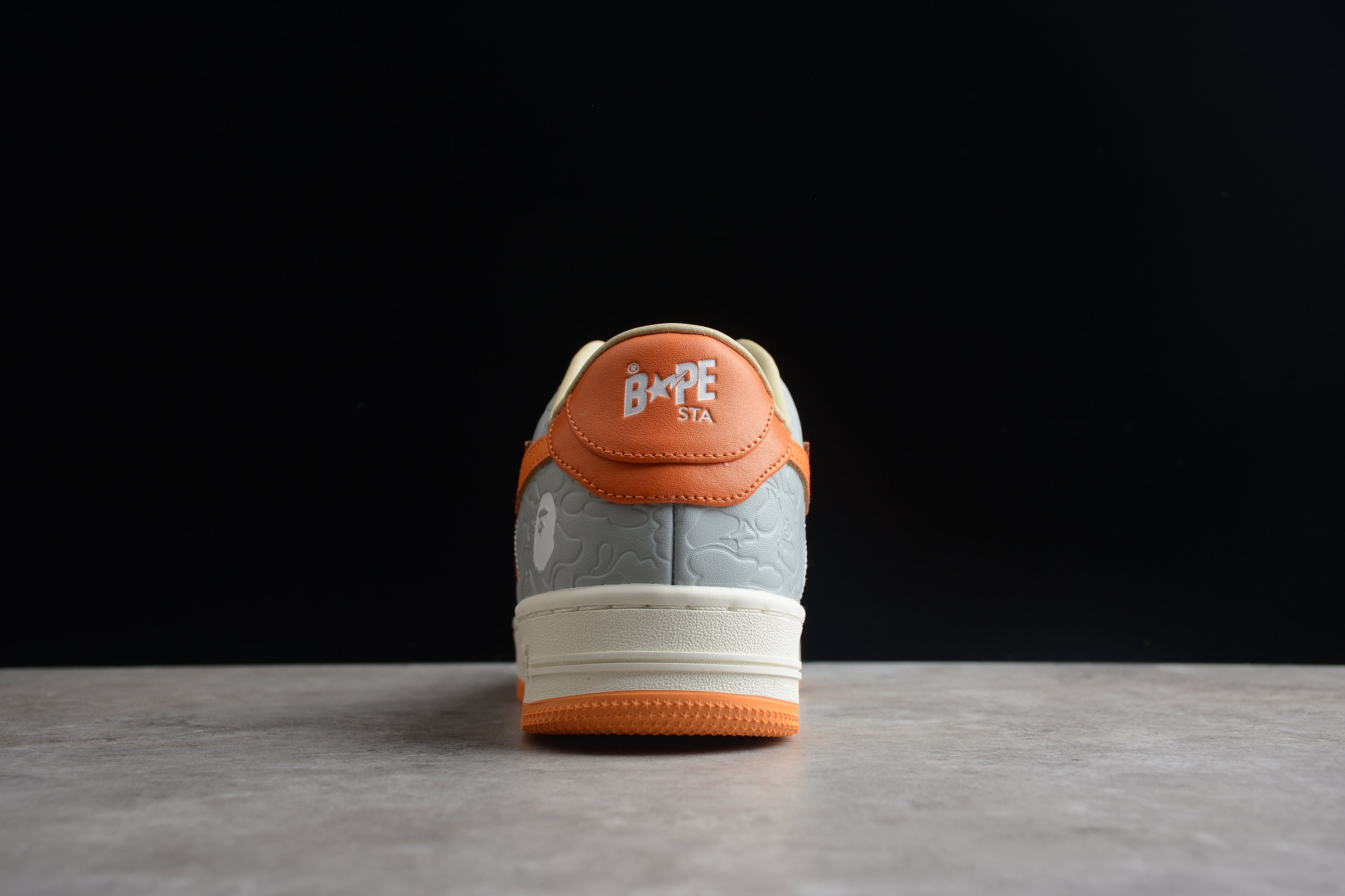 BAPE STA – Gris / Naranja / Negro