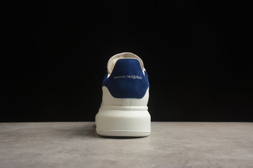 Alexander McQueen – Blanco / Azul Oscuro