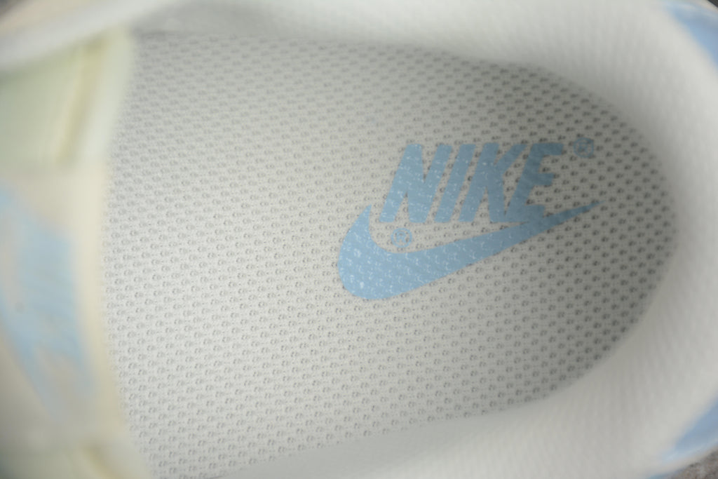 Dunk SB Supreme – Beigie / Azul