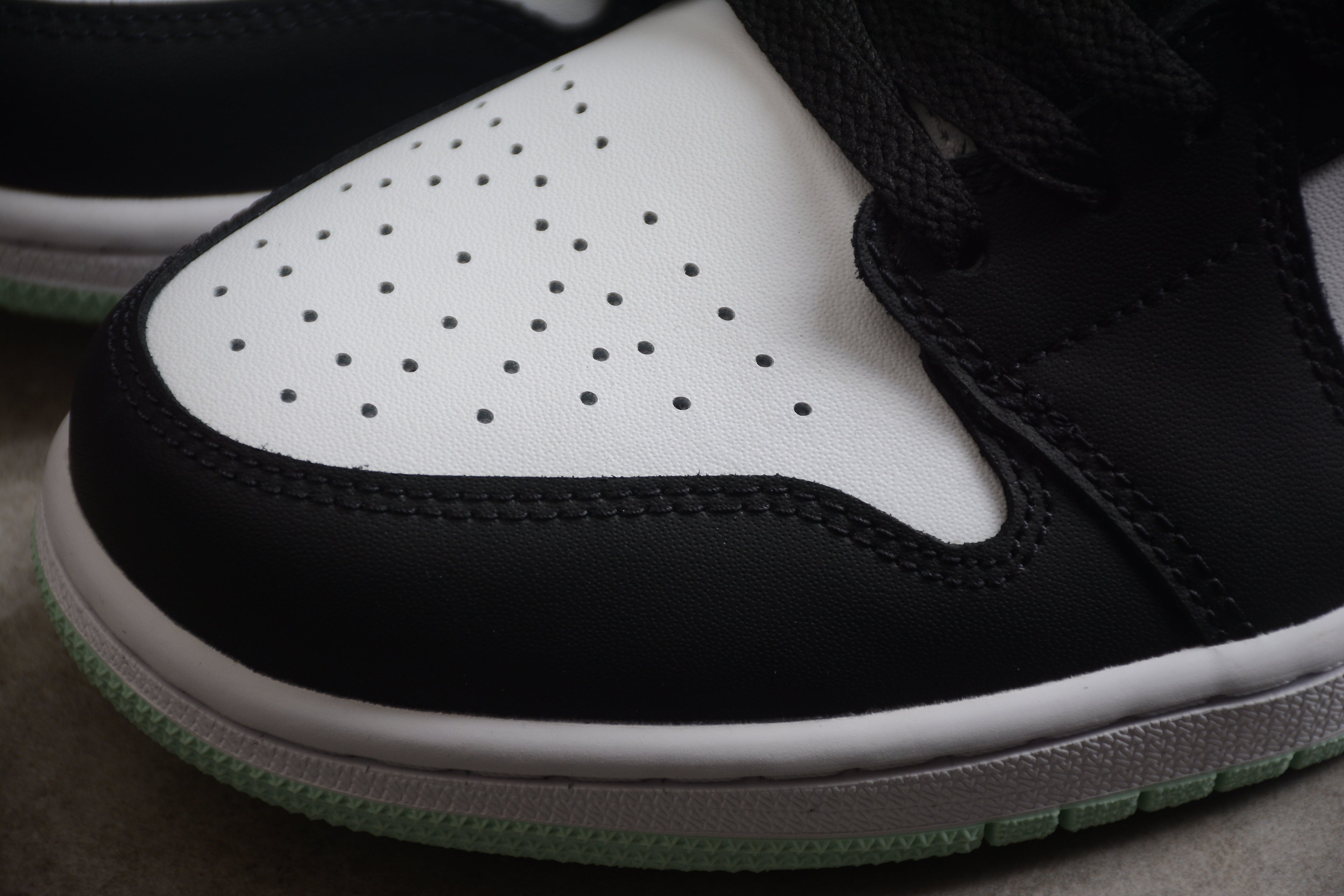 Jordan 1 Low – Turquesa / Negro / Blanco