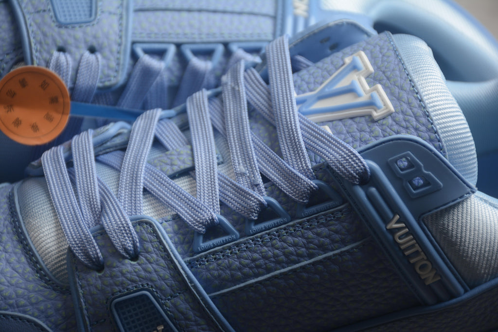 Louis Vuitton Trainer Low – Azul Claro