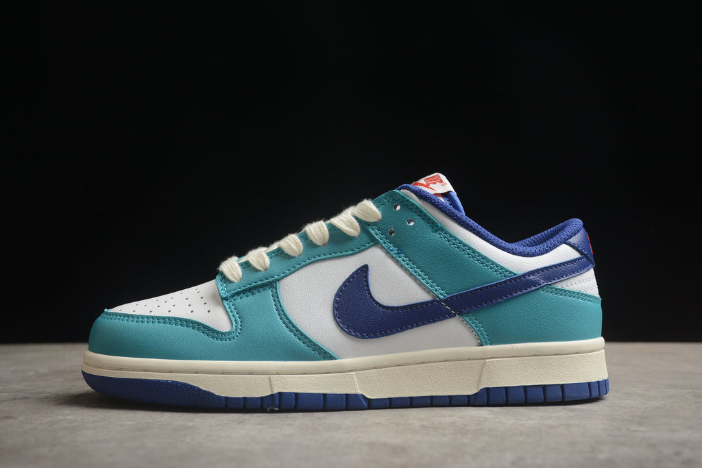 Dunk SB – Azul / Blanco Oscuro