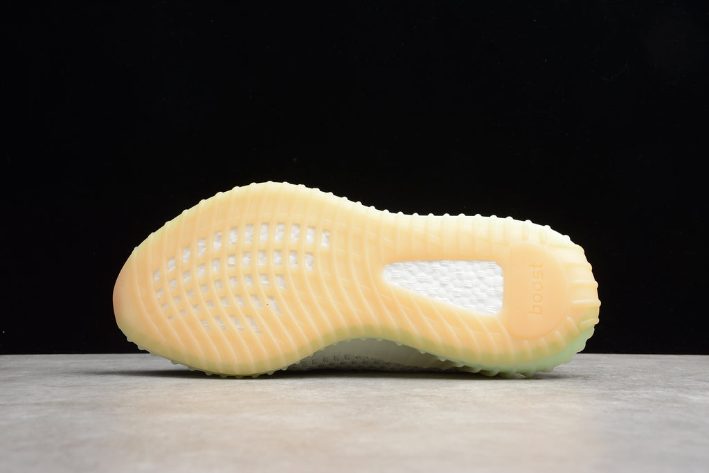 Adidas Yeezy 350 – Verde / Beige