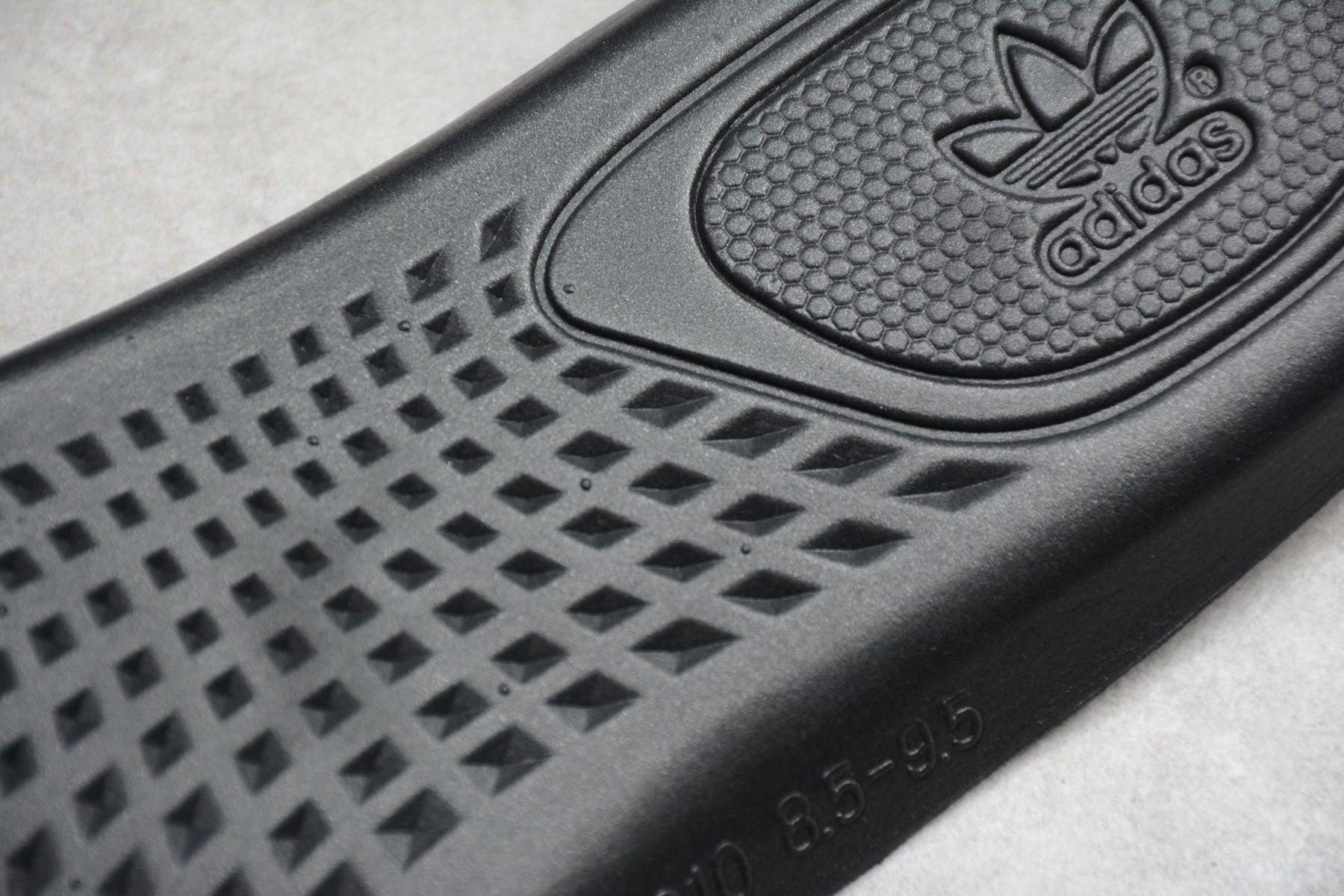 Adidas Yeezy 350 – Negro