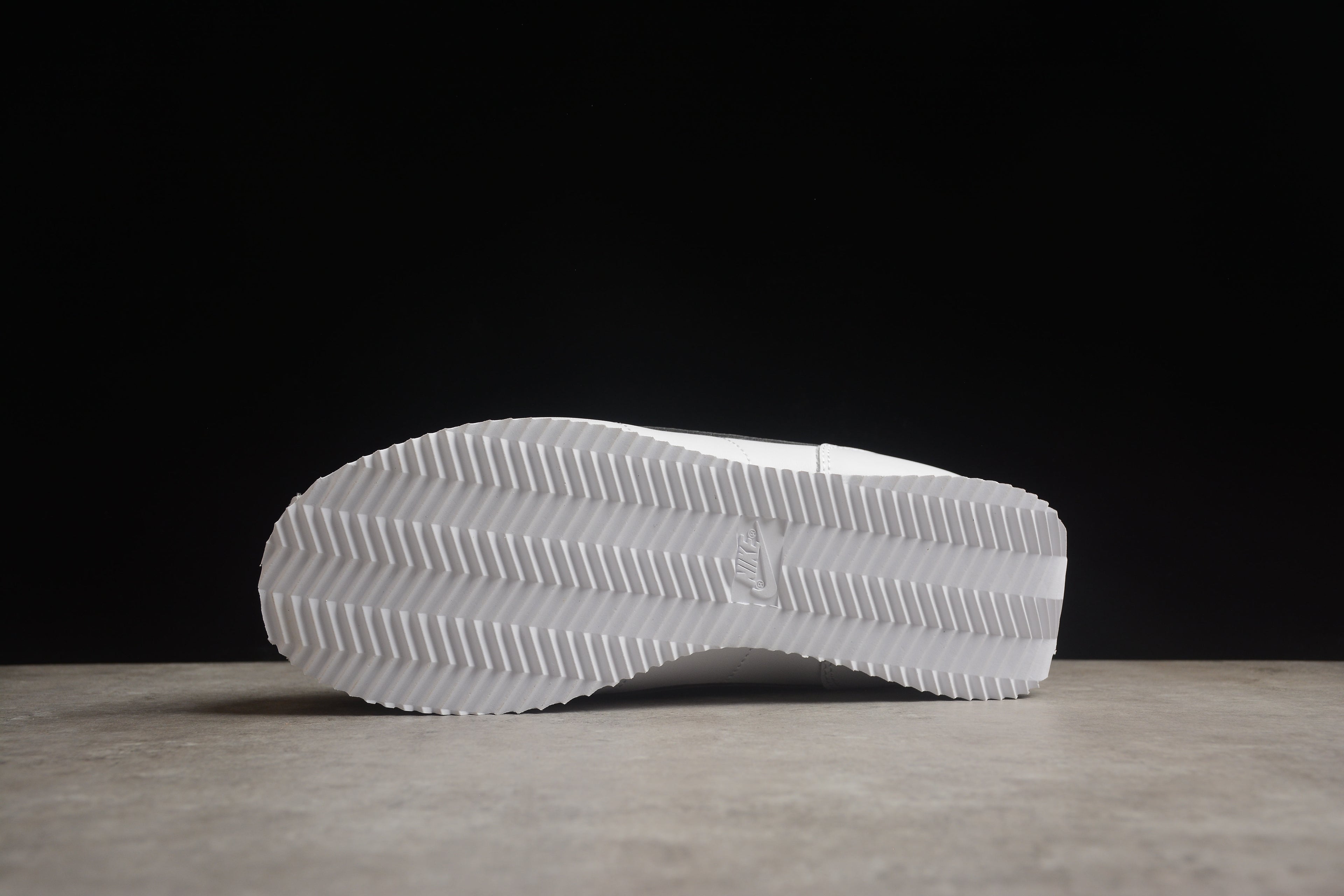 Cortez – Blanco / Negro