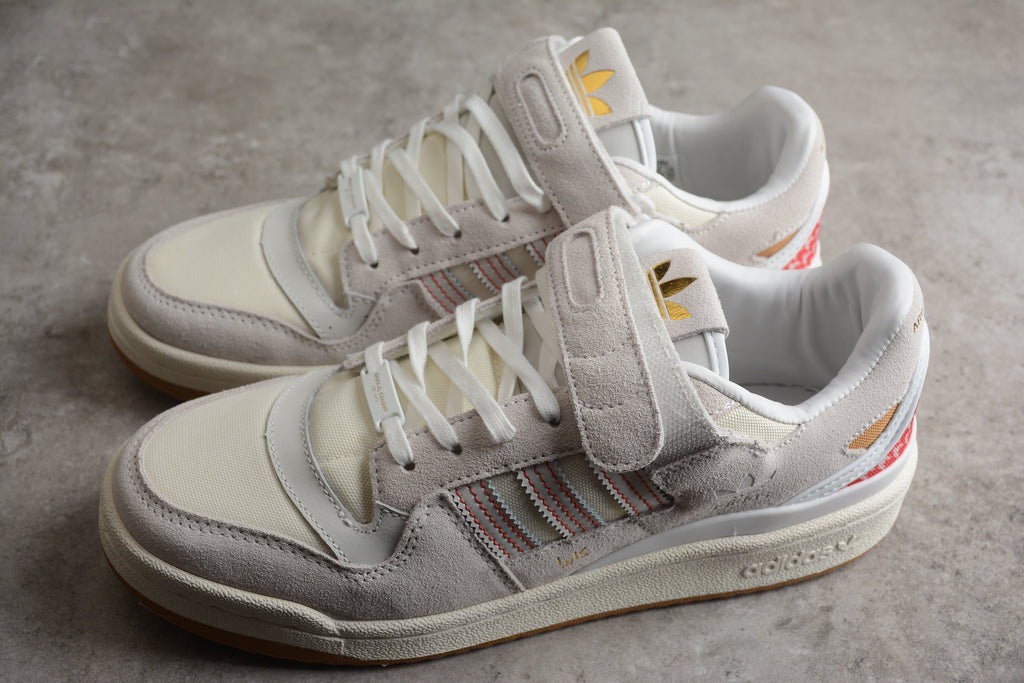 Adidas Forum – Gris / Rojo
