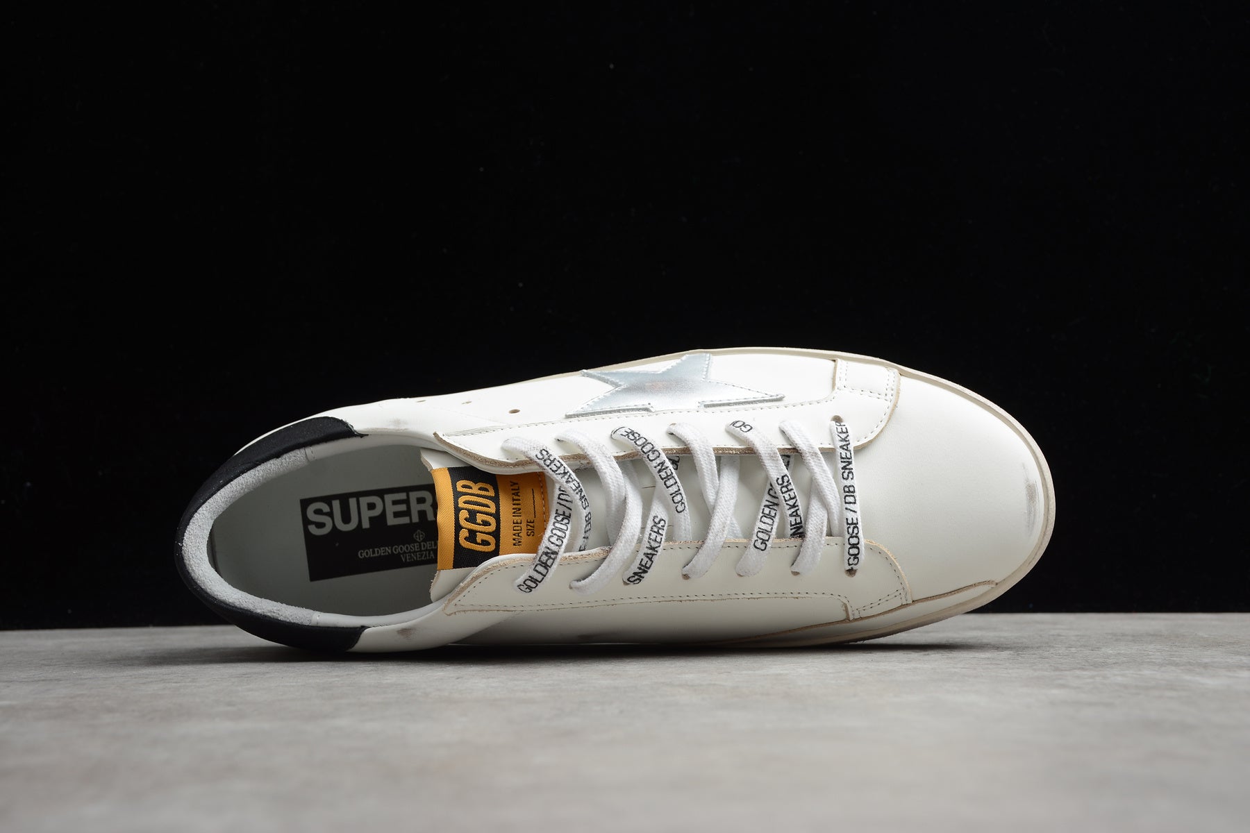 Golden Goose Super Star – Blanco / Negro