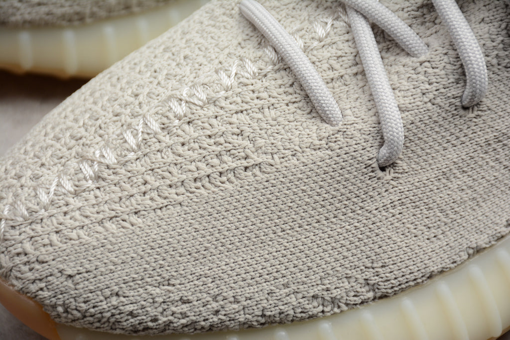 Adidas Yeezy 350 – Gris
