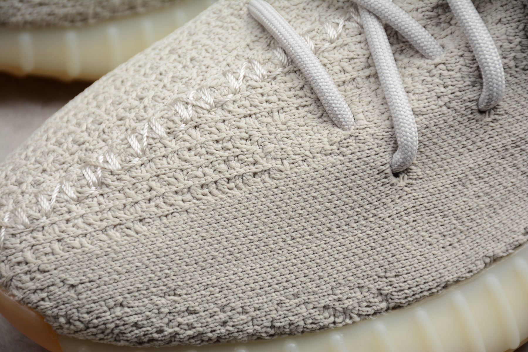 Adidas Yeezy 350 – Gris