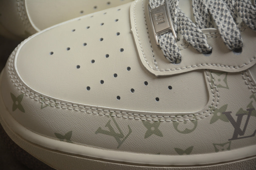 Air Force 1 High LV – Beige / Gris