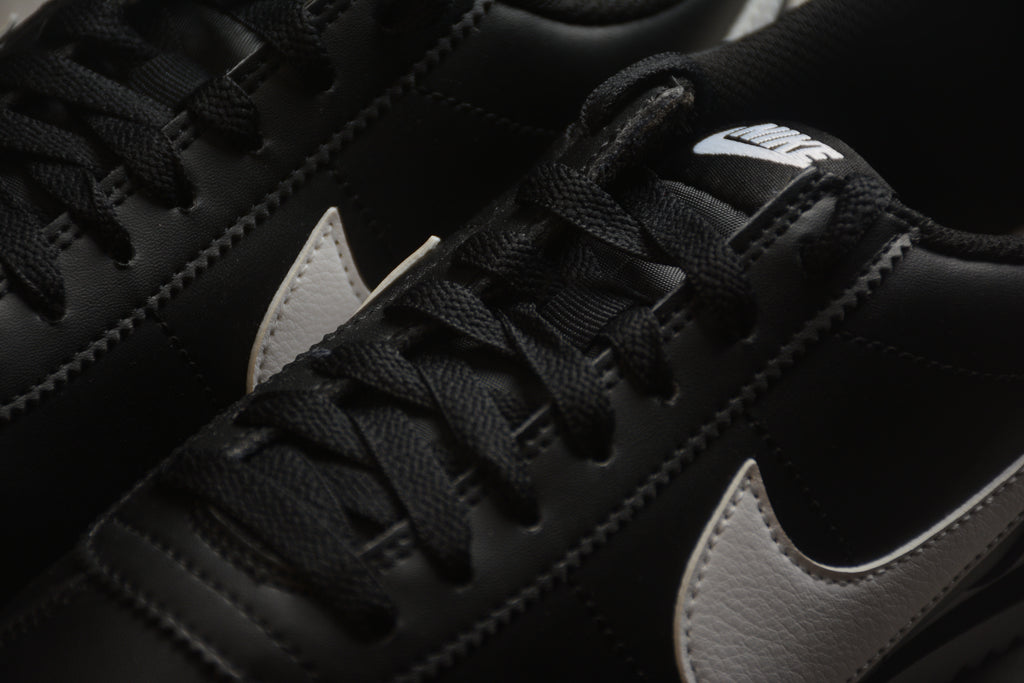 Cortez – Negro / Blanco