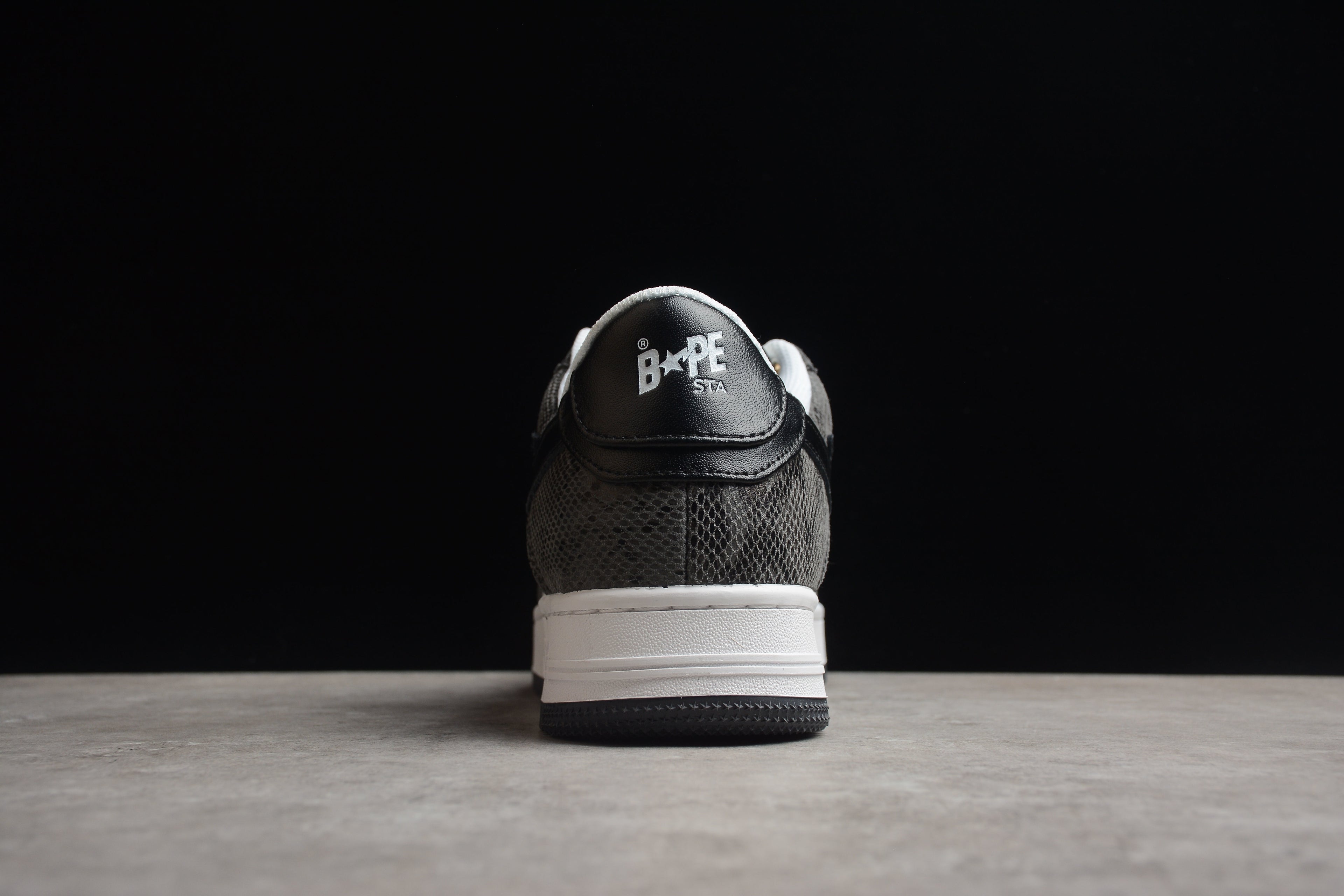BAPE STA – Negro / Blanco Serpiente