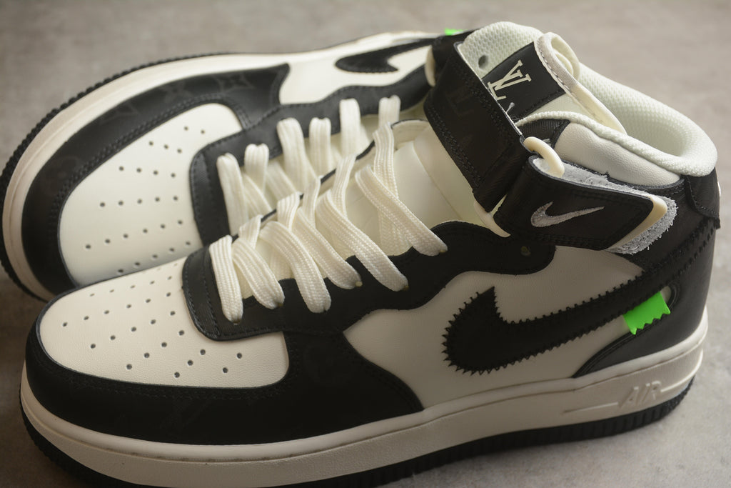 Air Force 1 High LV – Negro / Blanco