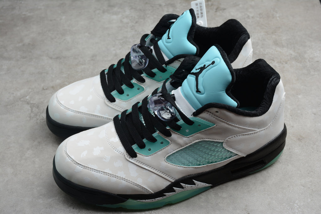 Air Jordan 5 – Gris / Turquesa