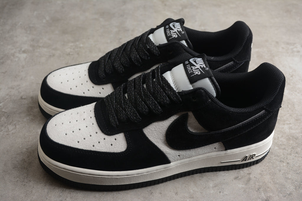 Air Force 1 Low – Negro / Blanco