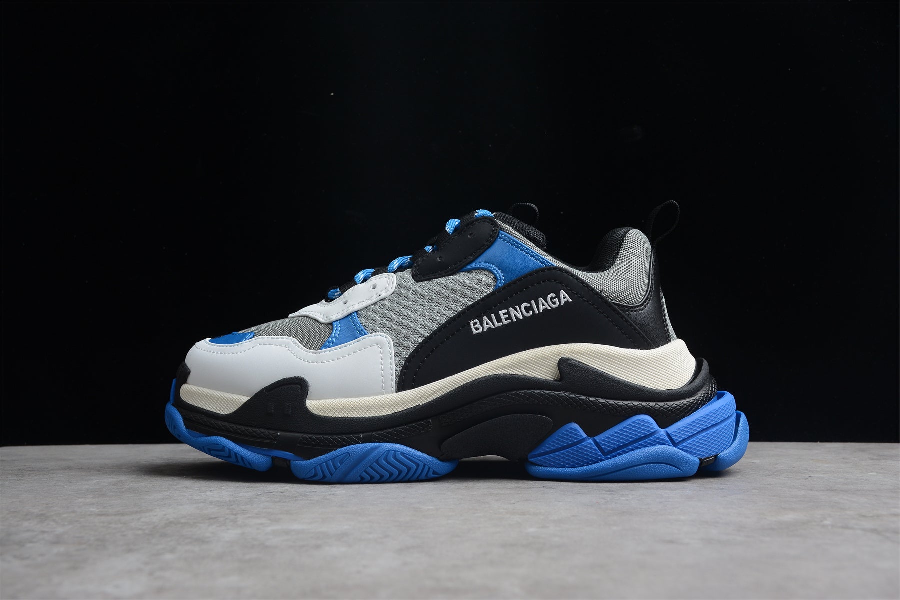Balenciaga Triple S – Negro / Azul / Blanco