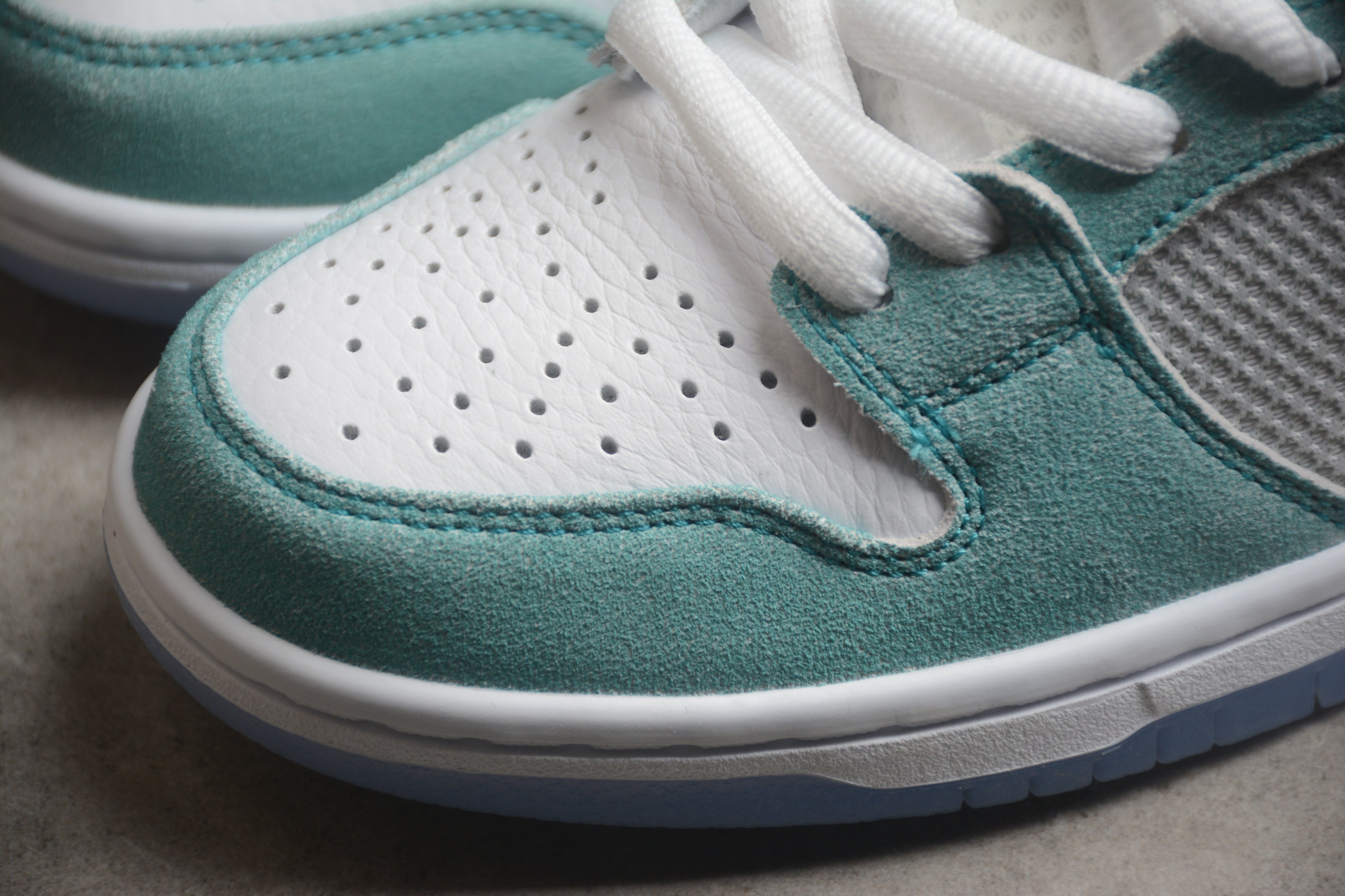 Dunk SB – Azul Claro / Blanco