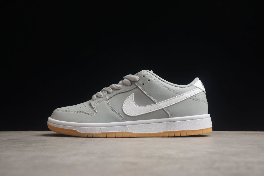 Dunk SB – Gris / Blanco