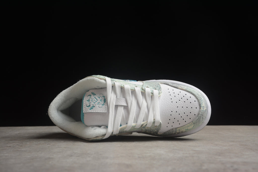 Dunk SB – Gris Dragón