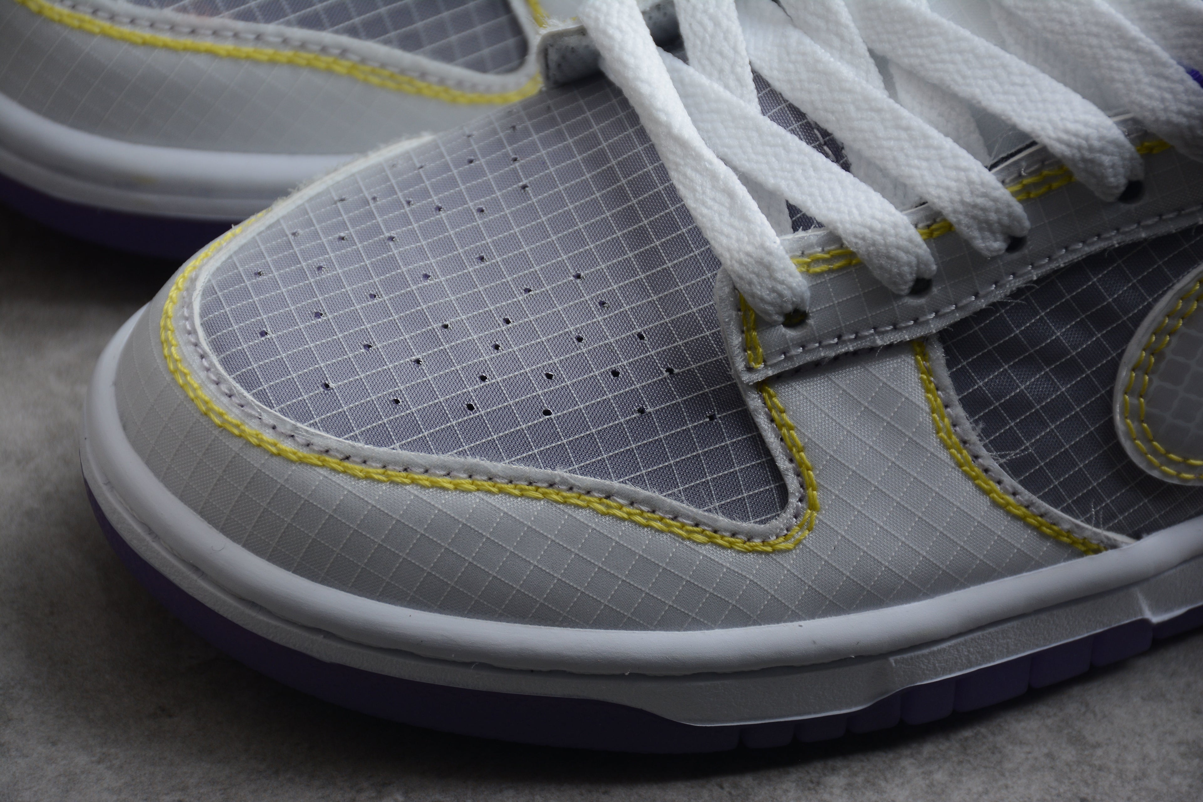 Dunk SB – Blanco / Lila