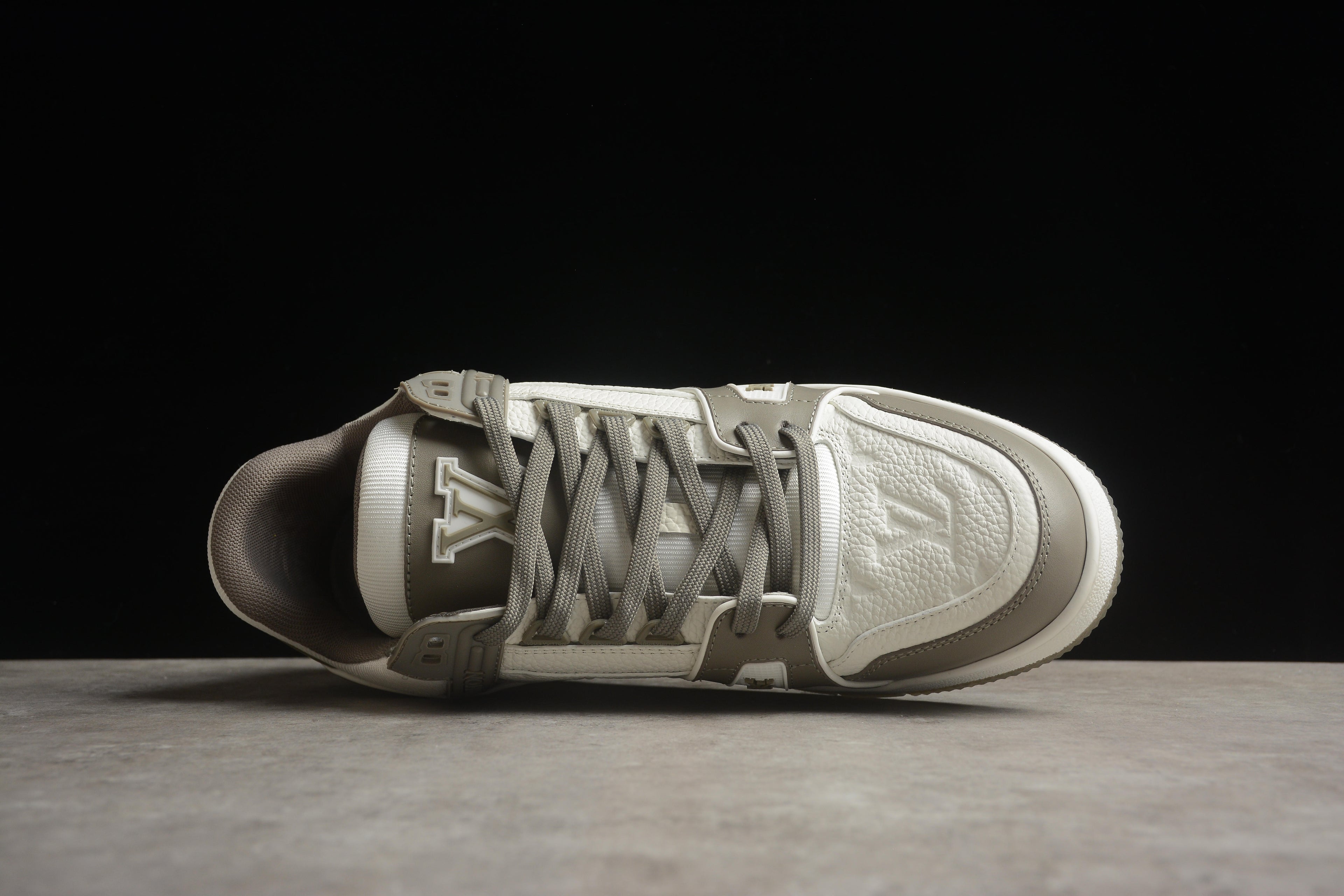 Louis Vuitton Trainer Low – Gris