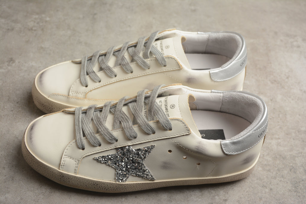 Golden Goose Super Star – Estrella Gris