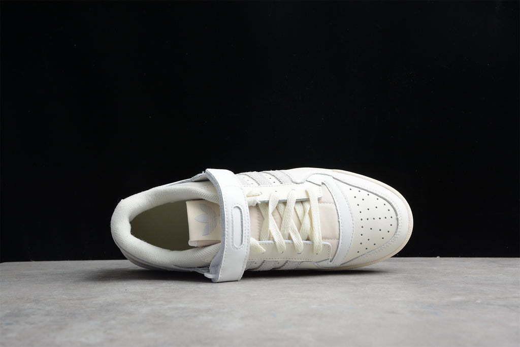 Adidas Forum – Blanco / Beige / Gris