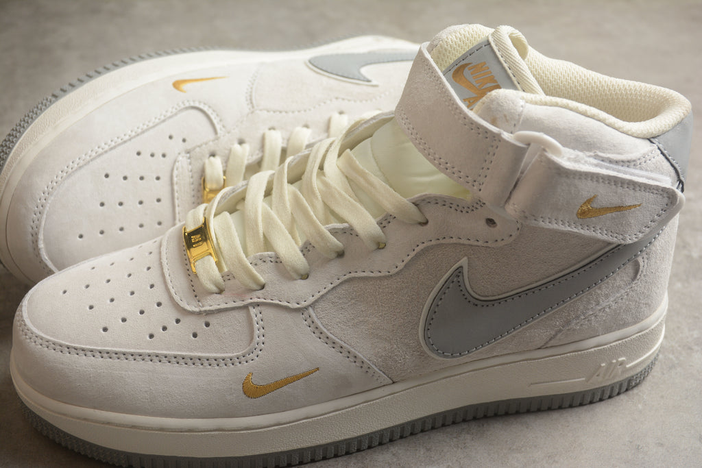 Air Force 1 High – Gris Claro