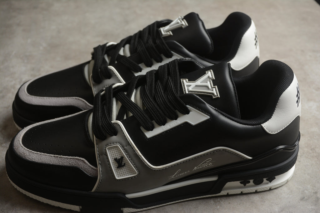 Louis Vuitton Trainer Low – Negro / Gris / Blanco