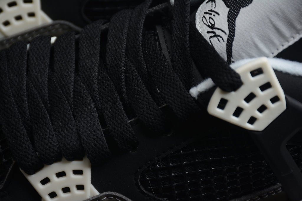 Air Jordan 4 – Tonos de Gris