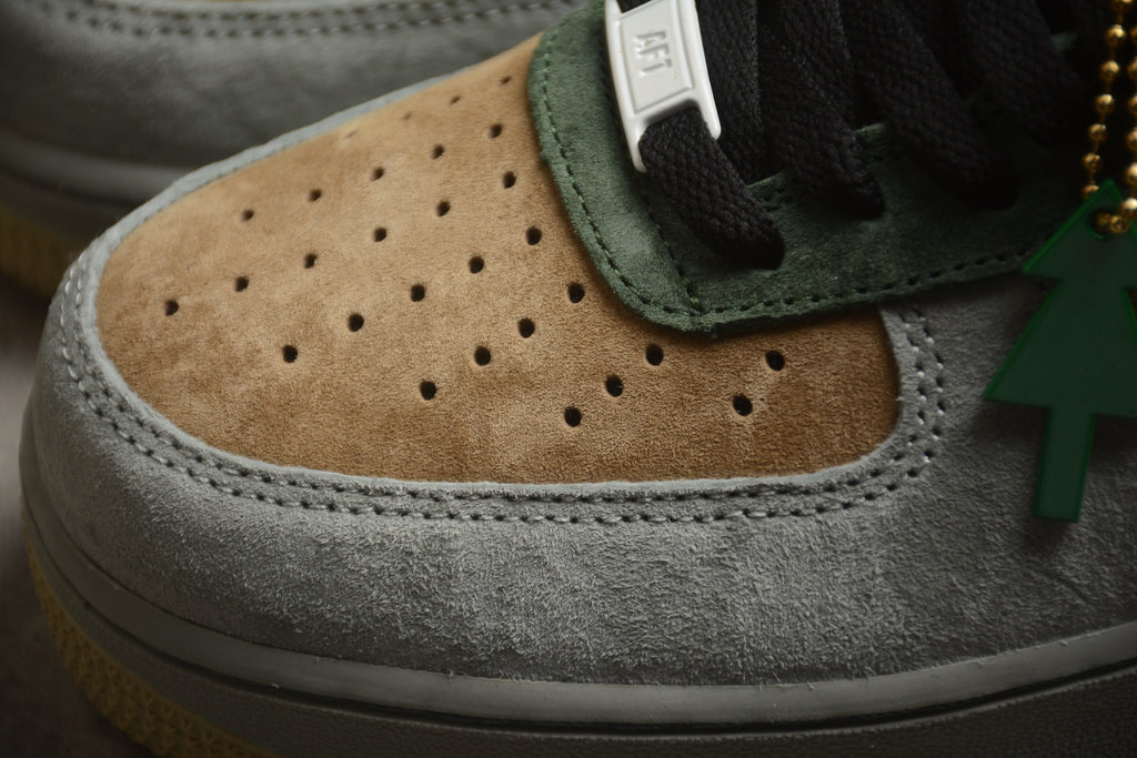 Air Force 1 Low – Gris / Marrón / Negro