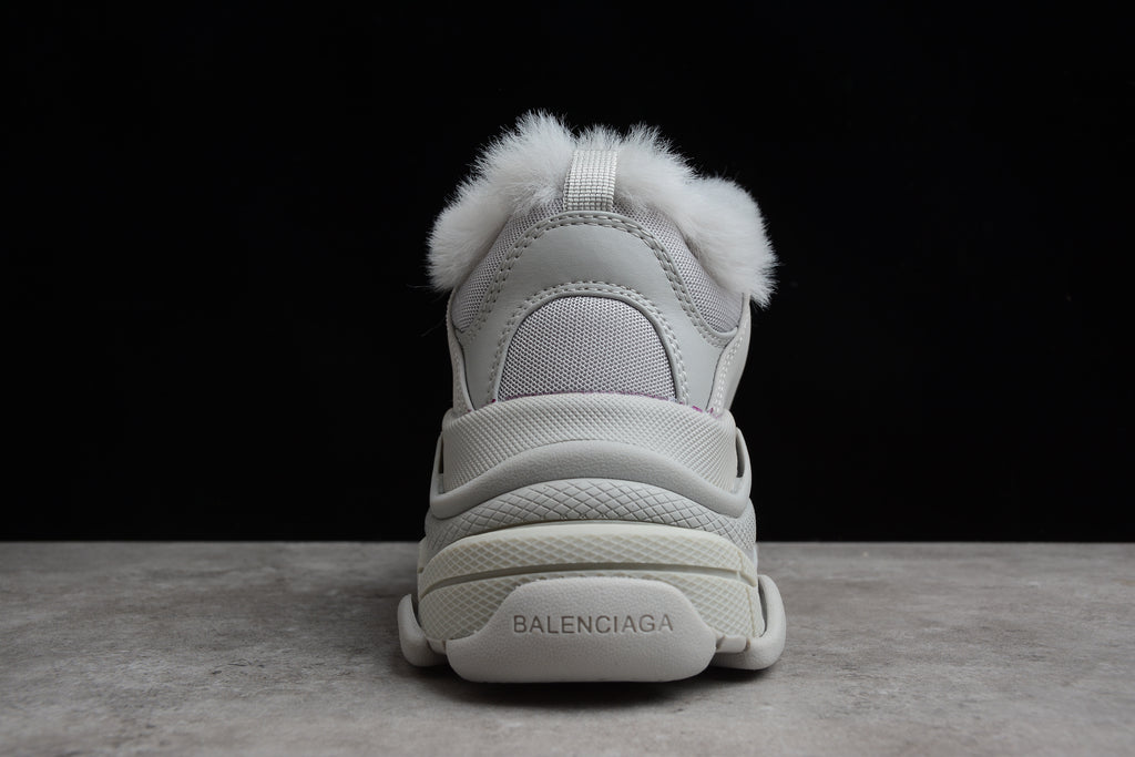 Balenciaga Triple S – Gris