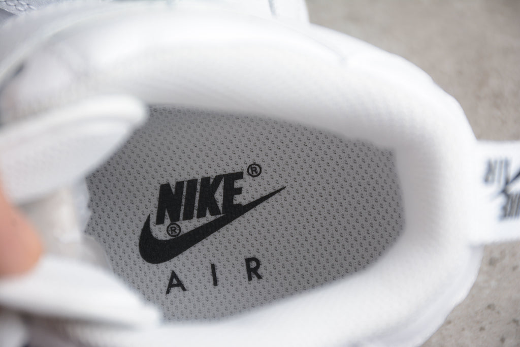 Air Force 1 High – Blanco / Negro