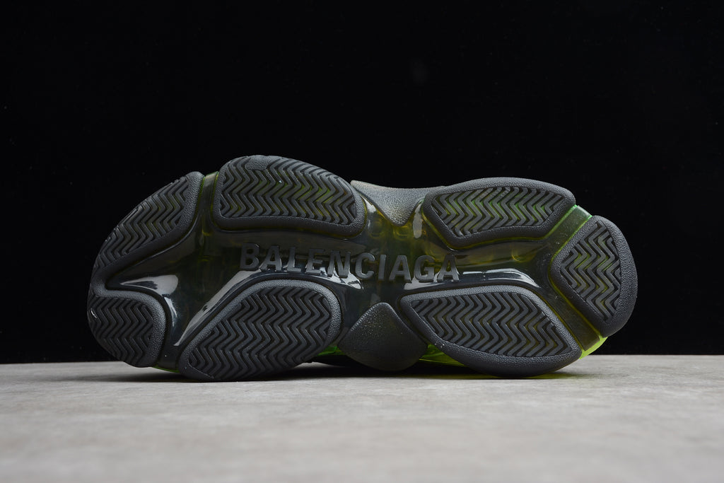 Balenciaga Triple S – Negro / Verde