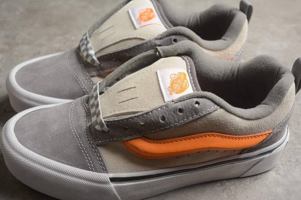 Vans Knu Skool – Gris / Naranja