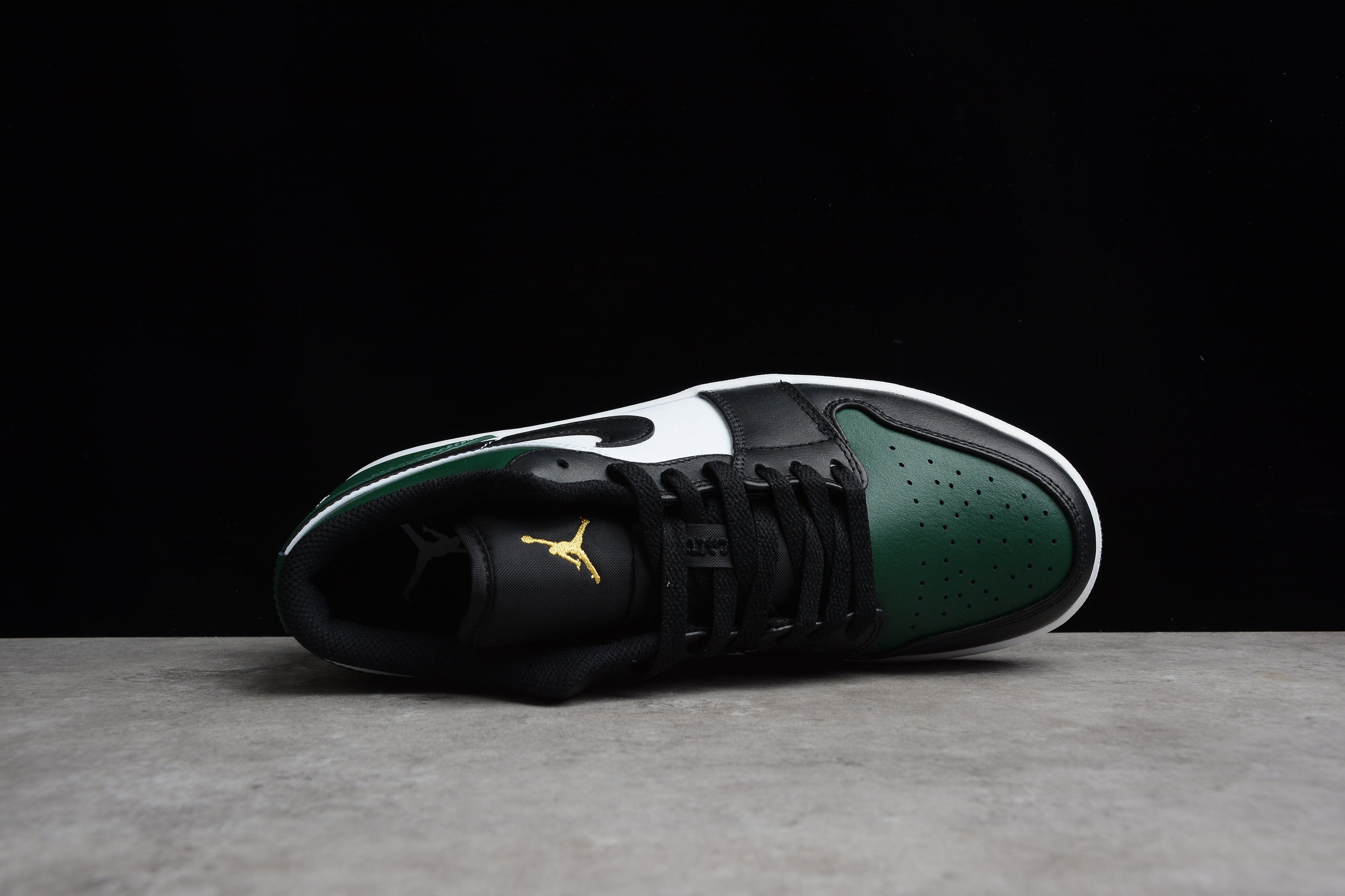 Jordan 1 Low – Verde / Negro / Blanco
