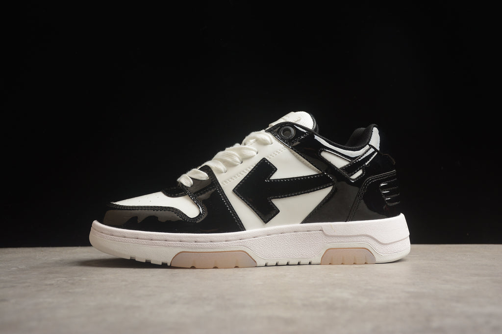 Off-White – Negro / Blanco