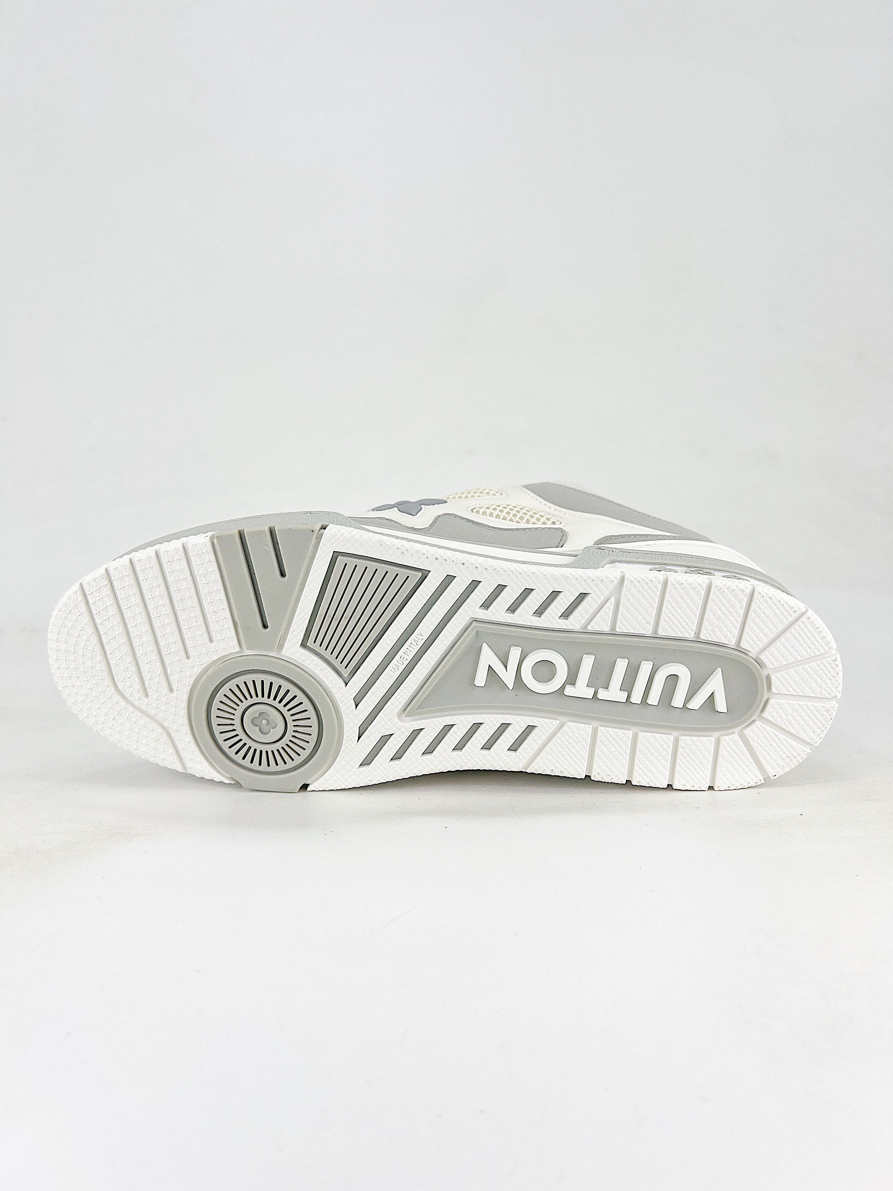 Louis Vuitton Skate – Monogram Gris / Beige