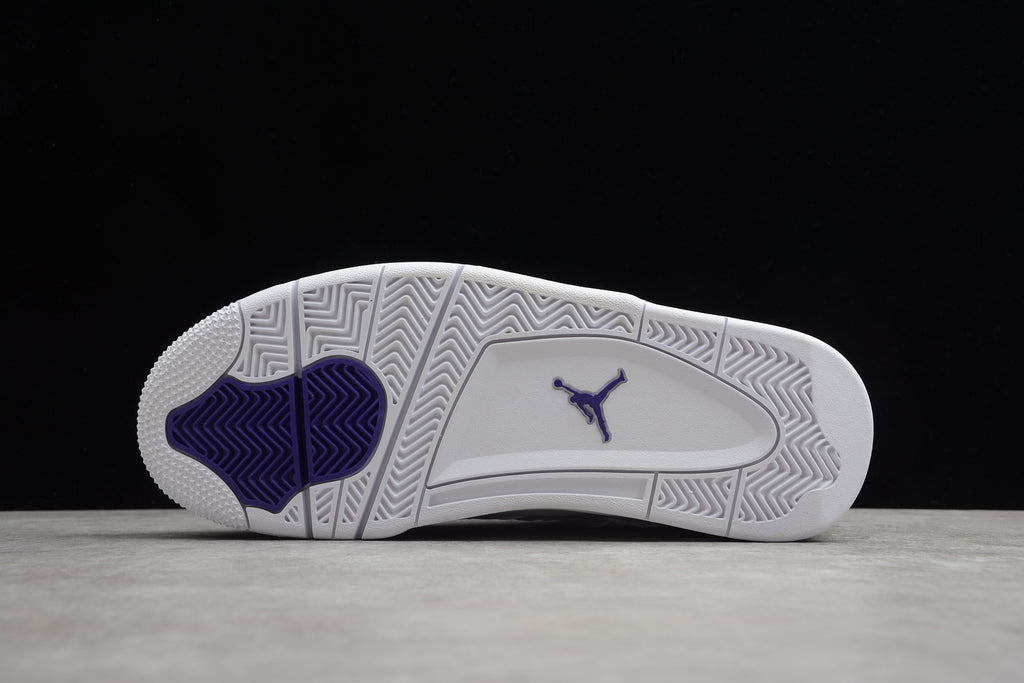 Air Jordan 4 – Blanco Chapas / Lila