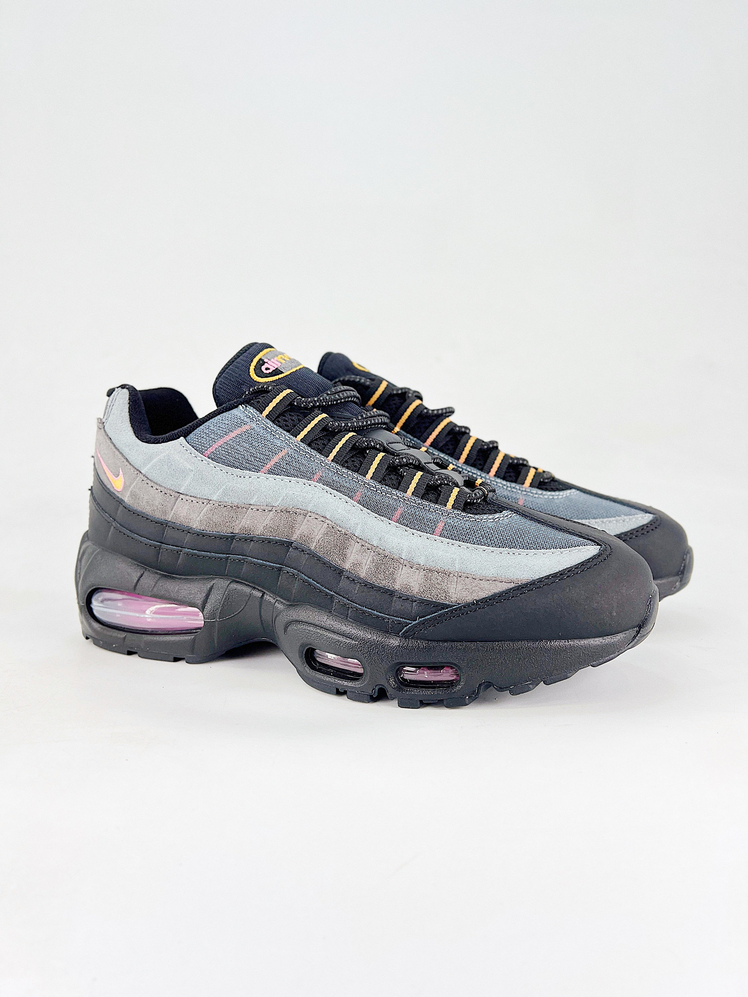 Air Max 95 – Negro / Marrón / Gris